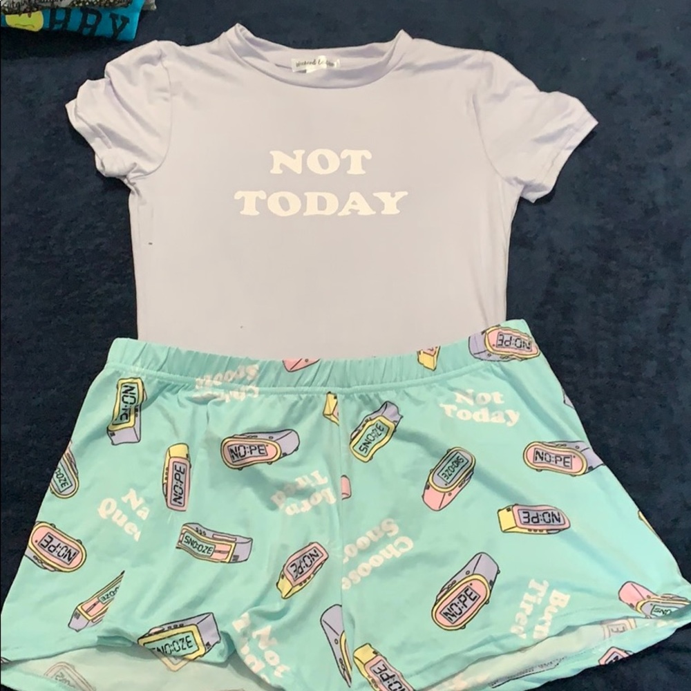Juniors T-shirt and shorts PJ set